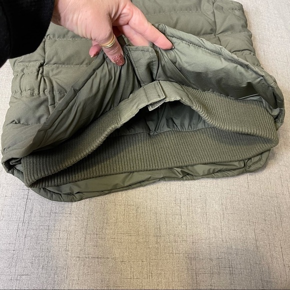 Eddie Bauer Green Goose Down Vest Jacket Waterproof Small - Picture 13 of 16